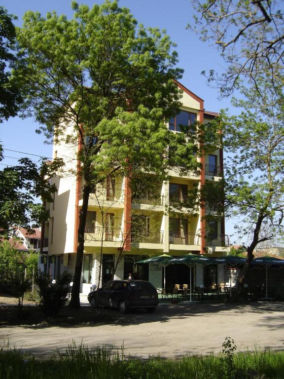 Central Park Family Hotel Каварна Екстер'єр фото